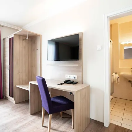 Hotel Rosenhof Bei Bamberg 3*